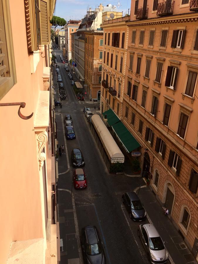 Afiya * Roma